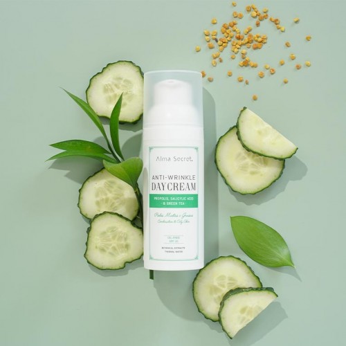 HIDRATANTE ANTIARRUGAS CON PEPITA DE UVA, CENTELLA & RESVERATROL SPF 20