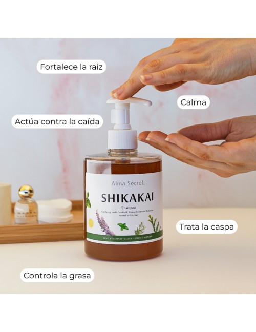 Shikakai Anti-Hair Loss & Anti-Dandruff Shampoo